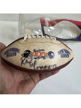Super Bowl XXXV Mini Football Washington Huskies Reggie Davis 84 Signed Auto PSA